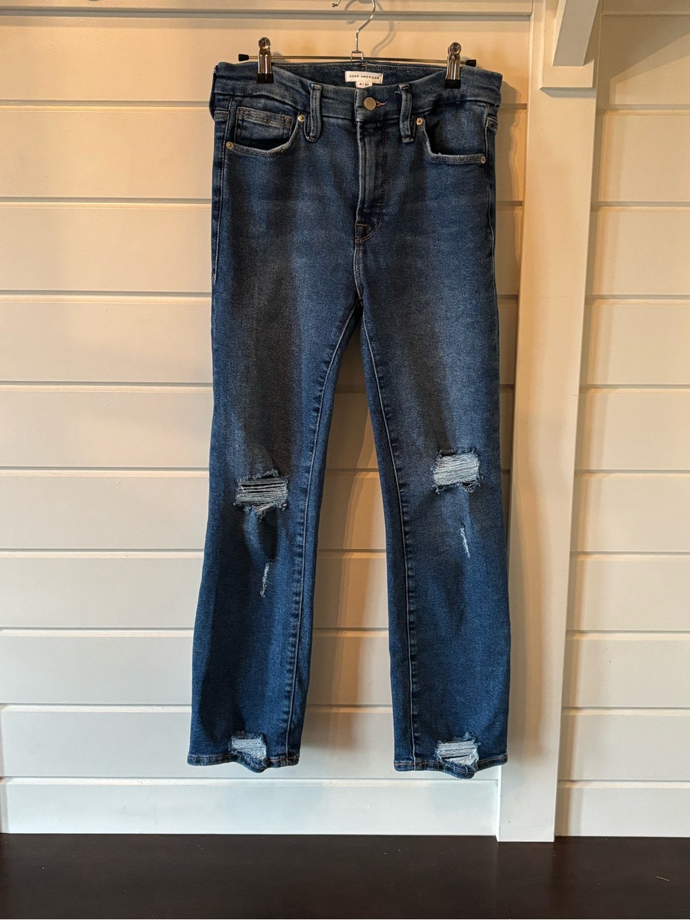Good American size 4/27 Straight-Leg Jeans